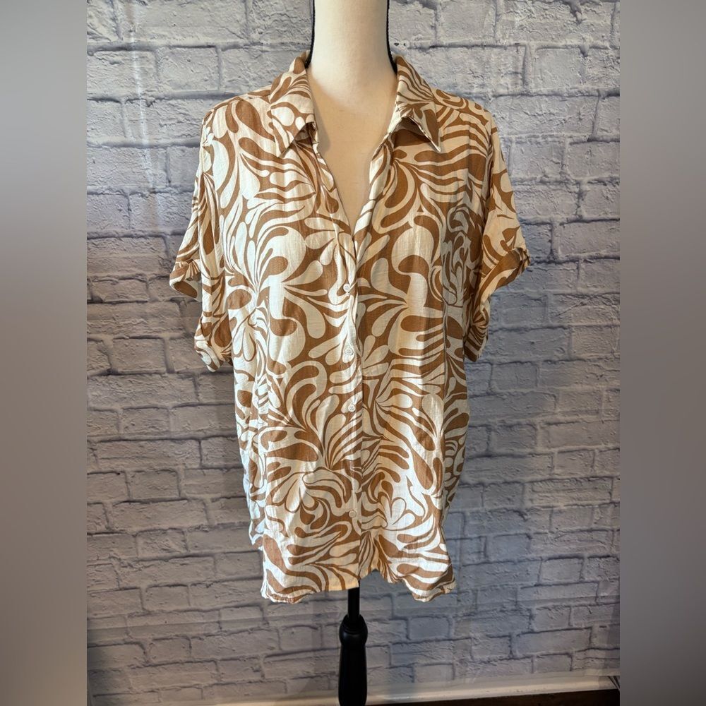 SHEIN Curve 4XL Beige and White Swirl Blouse